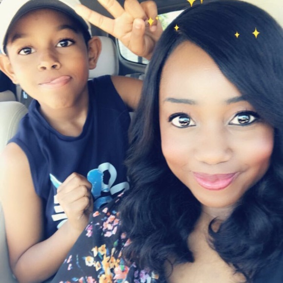 Meet your Posher, Lateisha - Picture 3 of 4